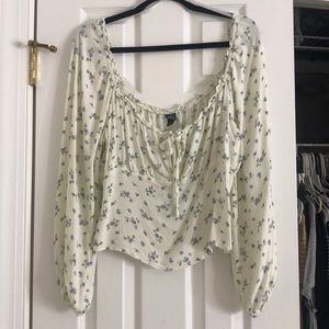 Cream colored long sleeve top with front tie!